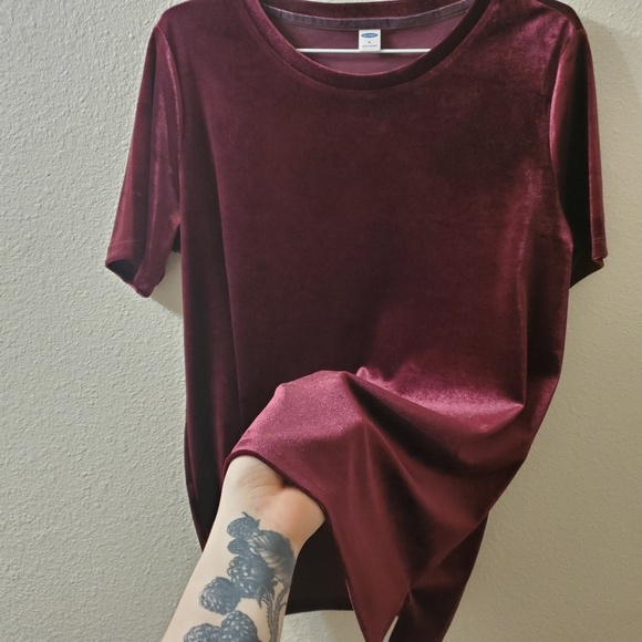 Old Navy Tops - Old Navy • Velvet Garnet colored t-shirt blouse